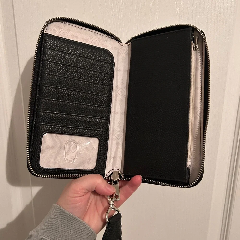 Thirty-one Around Town Tote & Matching Wallet - Picture 8 of 12